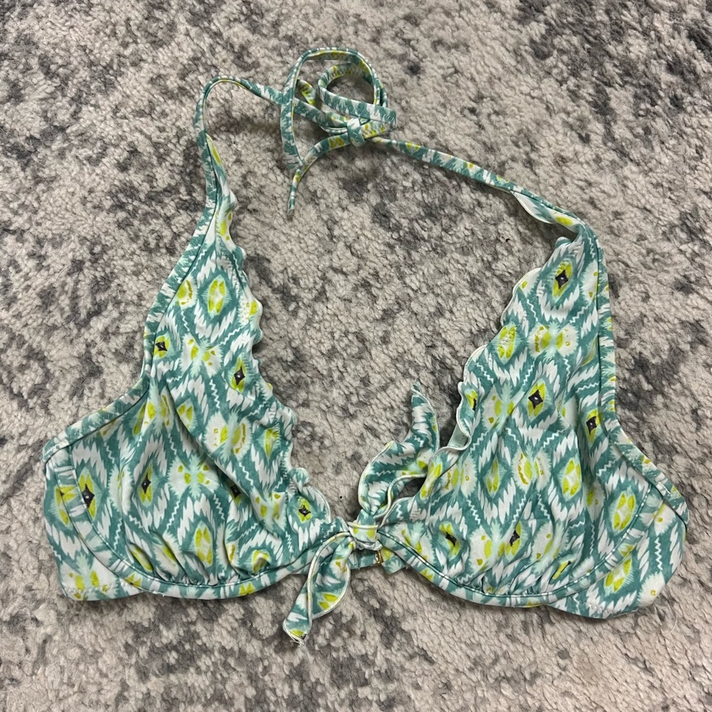 Victoria’s Secret swim